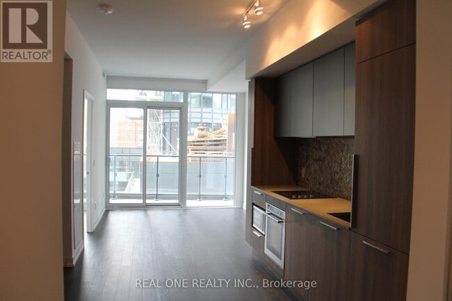 Photo du bâtiment - 85 Wood St