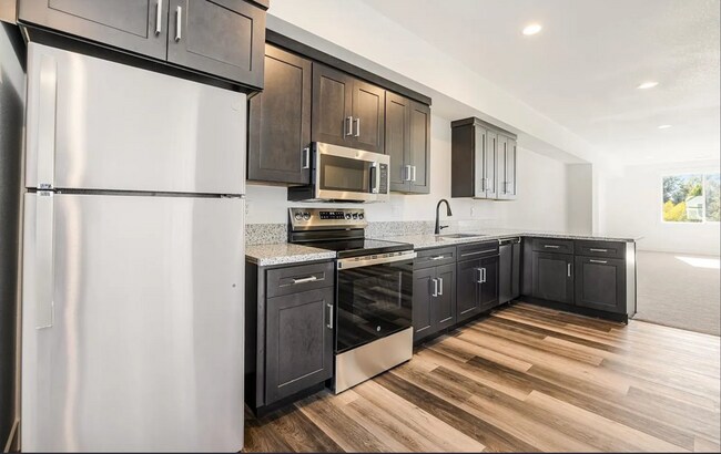 Foto del edificio - 5856 SE 18th St