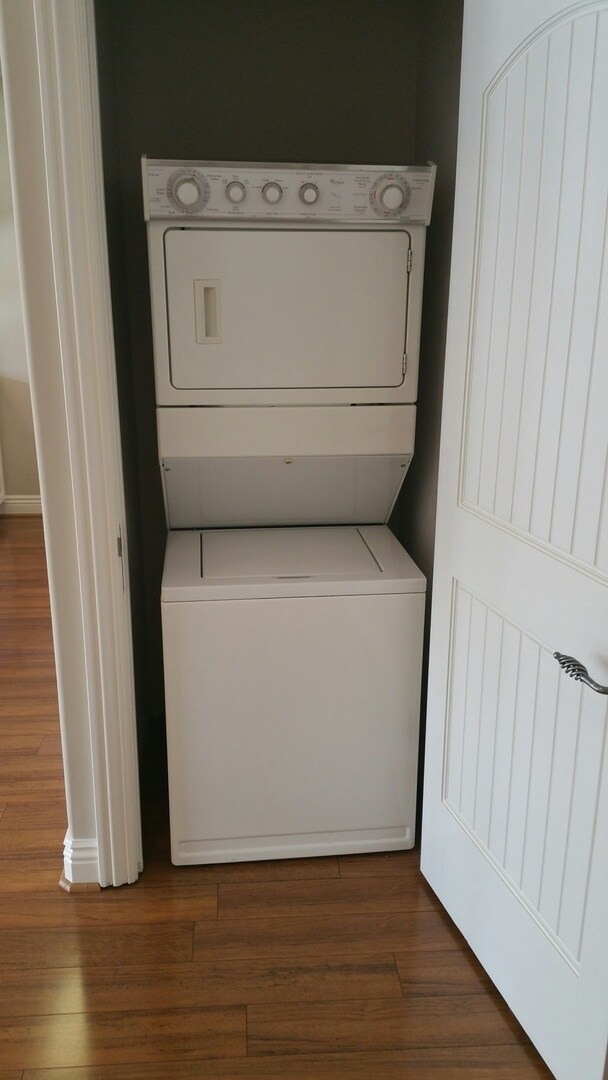 Building Photo - East Main Street