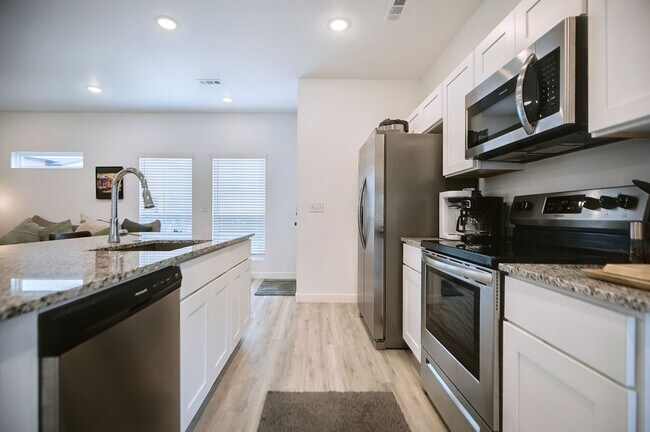 Foto del edificio - 971 Boardwalk Avenue, Centerton, AR 72719