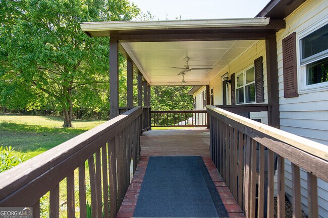 Foto del edificio - 3131 Langley Rd SW