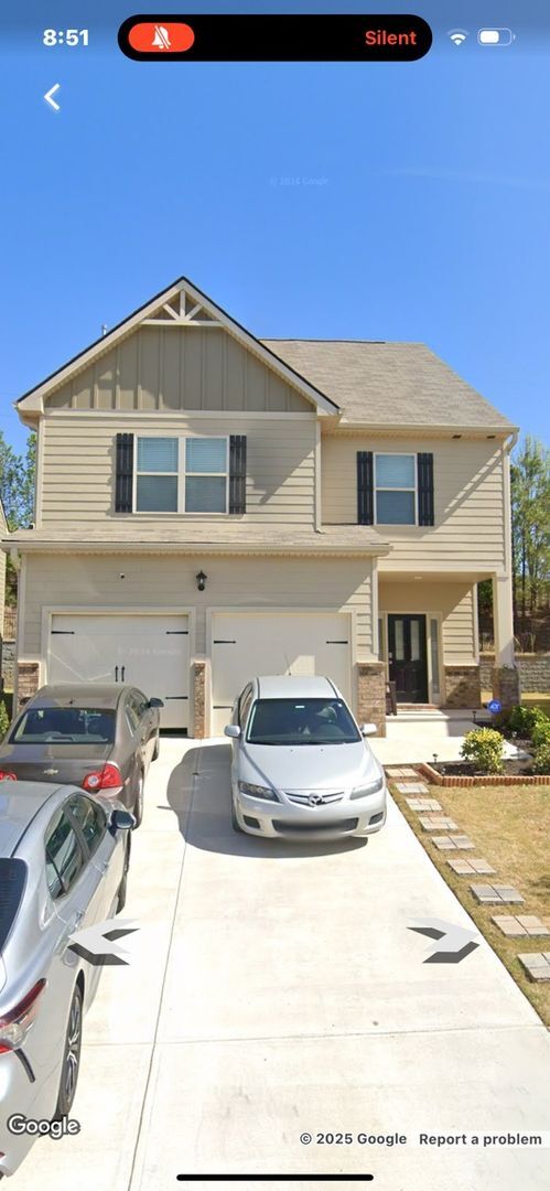 Building Photo - Spacious 4BR House in McDonough