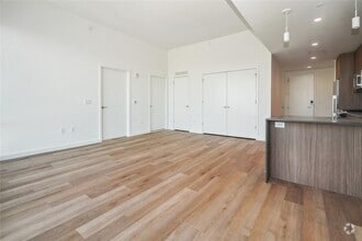 Building Photo - 50 Clinton Pl