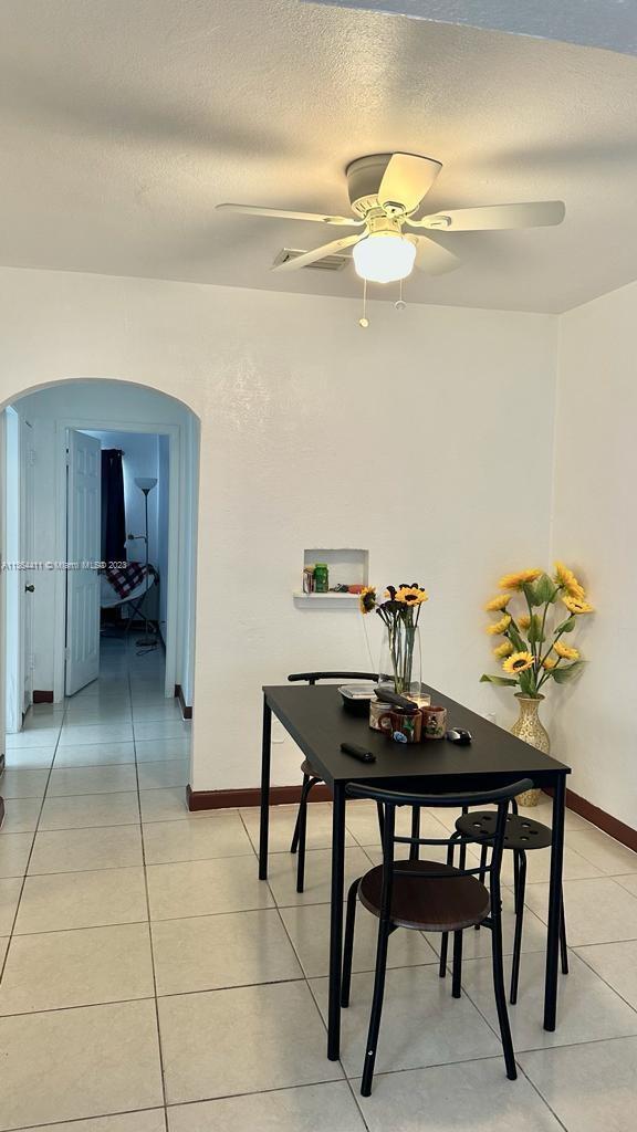 Foto del edificio - 1429 NE 147th St