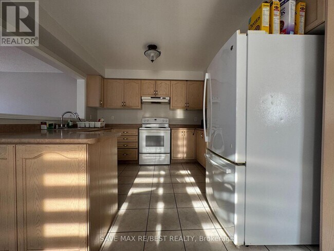 Building Photo - 48 Zia Dodda Crescent