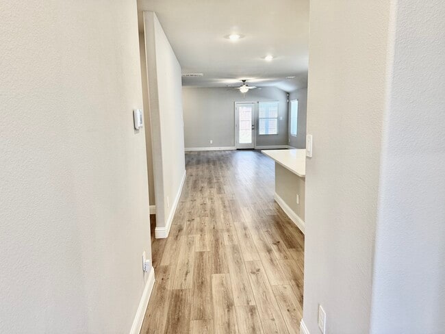 Building Photo - 2358 Aspen Hl Dr