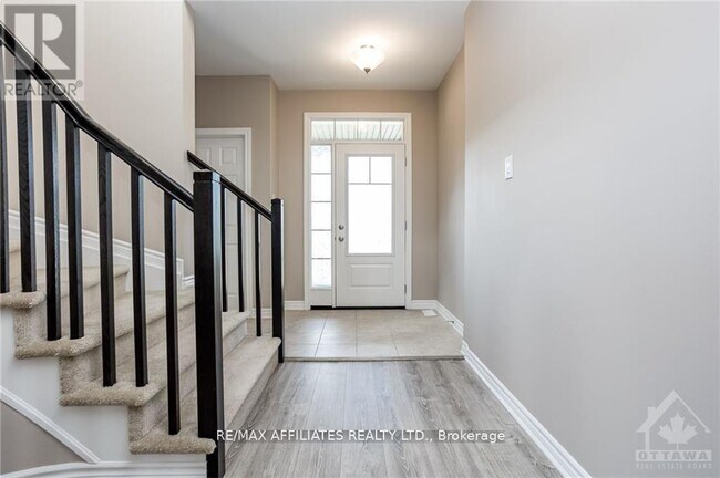 Photo du bâtiment - 226 Cranesbill Rd