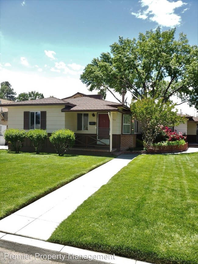 2 br, 1 bath House 111 Moffett House Rental in CA