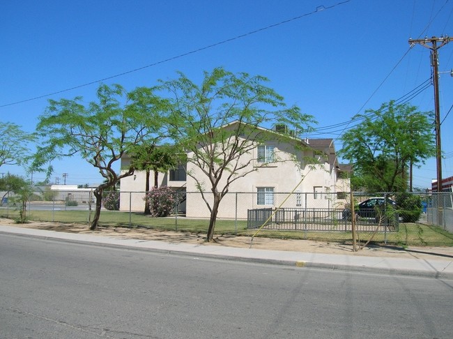 Building Photo - 934 E St