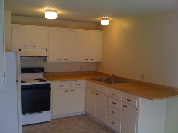 Building Photo - 427 S Columbus Ave