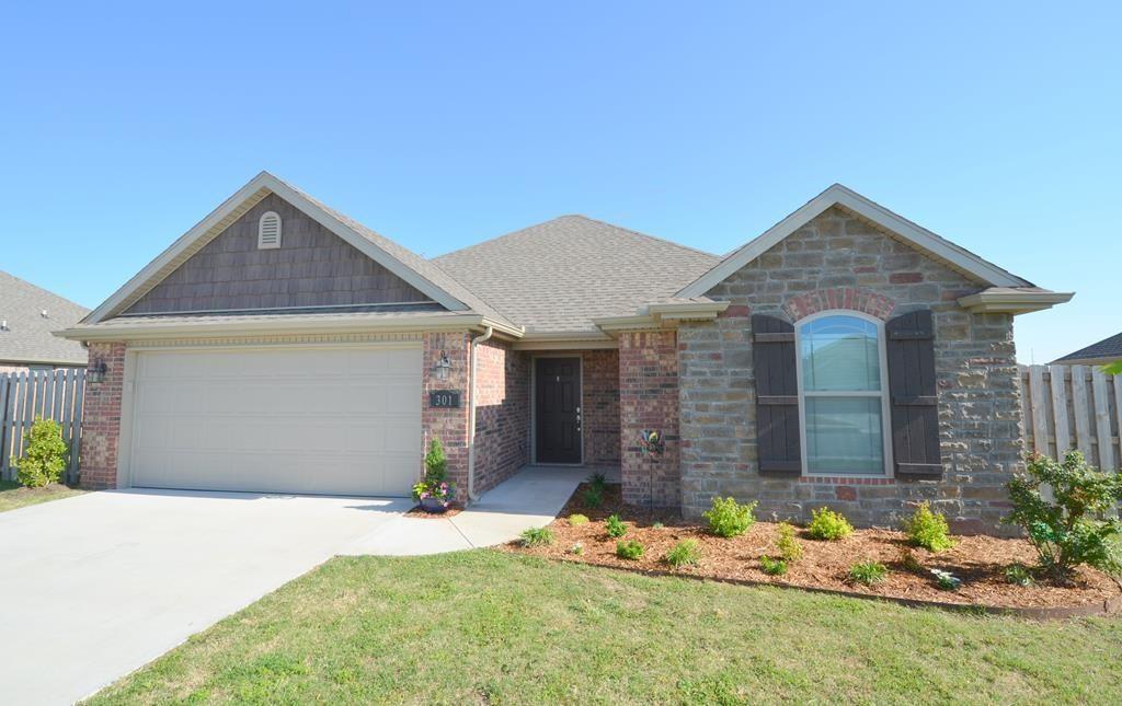 Primary Photo - 301 Sullivans Way