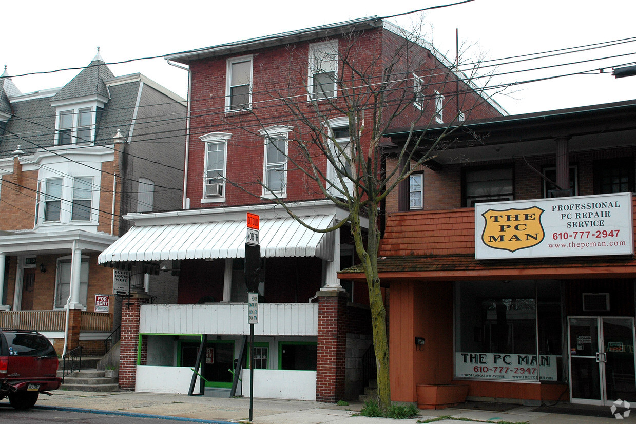 Foto del edificio - 14 W Lancaster Ave