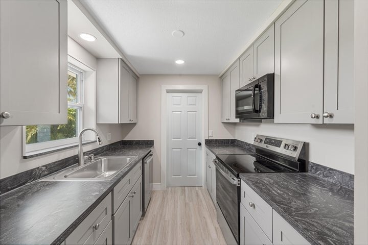 Photo - 204 Circle E (Jupiter, FL)
