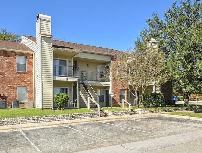 Foto del edificio - 7001 S Congress Ave