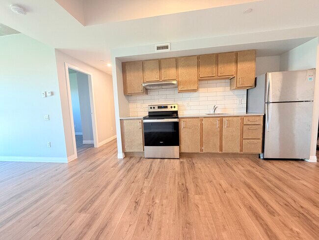 Photo du bâtiment - Modern 1-Bedroom 1 Bath unit at Meadowbrook Place