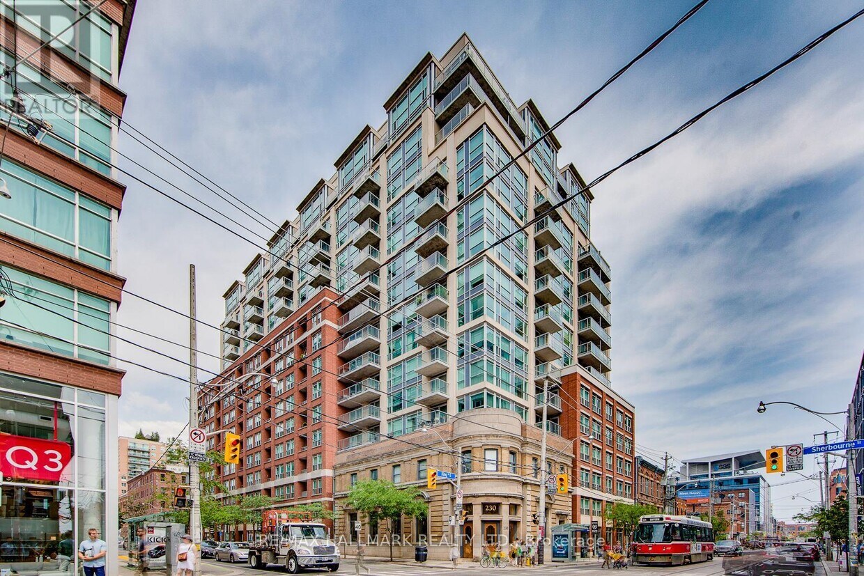 2301230 King St E, Toronto, ON M5A 1K5 House for Rent in Toronto, ON