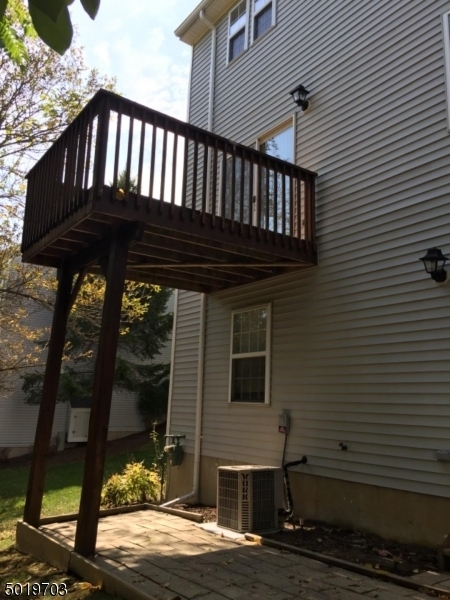 Building Photo - 254 Harvard Dr