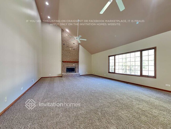 Foto del edificio - 24718 Rushford Pl