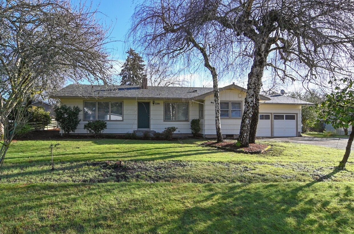 Primary Photo - 2280 Sandy Dr