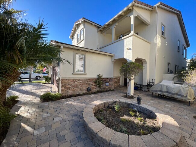 Entrada al patio - 4353 Waterside Ln