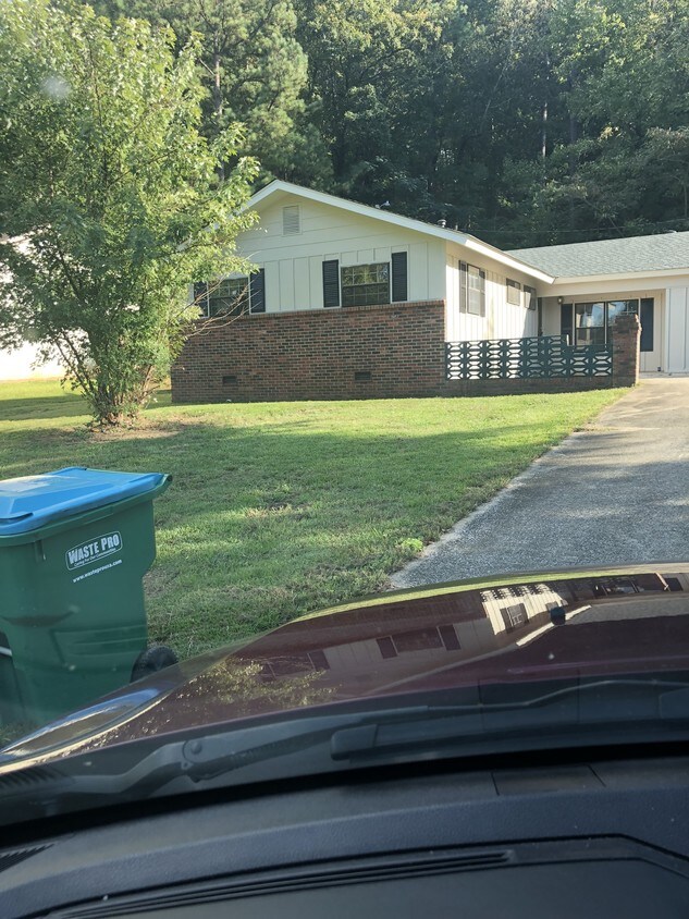 Primary Photo - 1431 Fairmont Rd