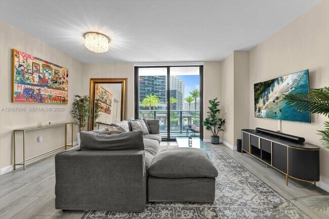 Foto del edificio - 45 SW 9th St
