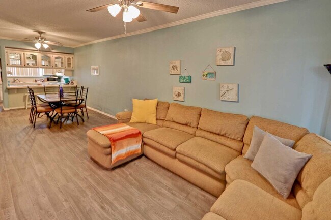 Building Photo - 3101 Gulf Blvd