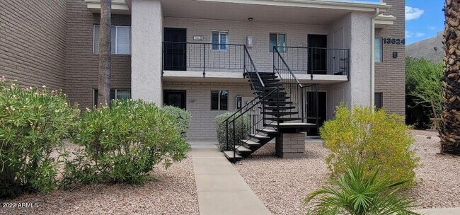 Foto del edificio - 13624 N Saguaro Blvd