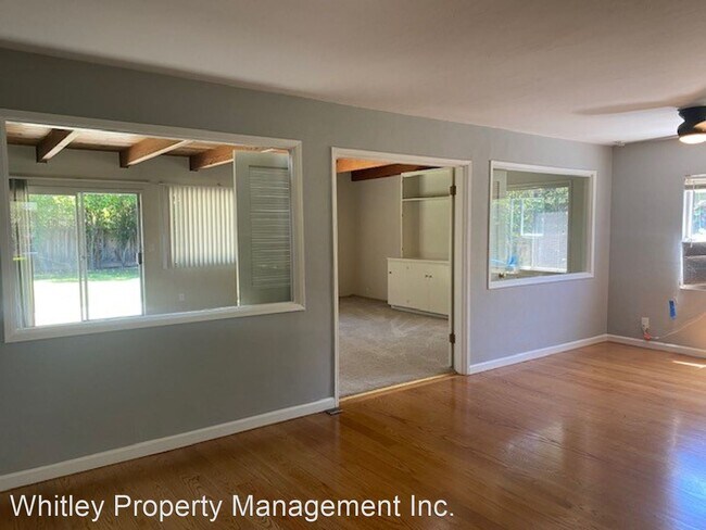 Building Photo - 3 br, 2 bath House - 789 Paul Ave