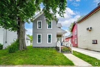 Building Photo - 1212 Rowley Ave