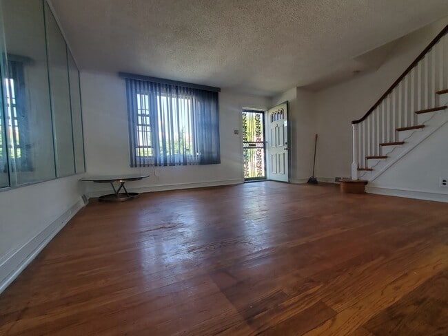Building Photo - 8028 Fayette St