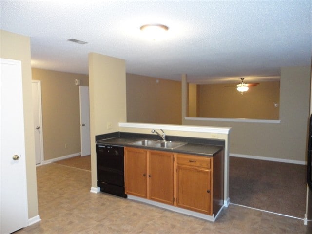 Building Photo - 7588 Hollow Reed Ct