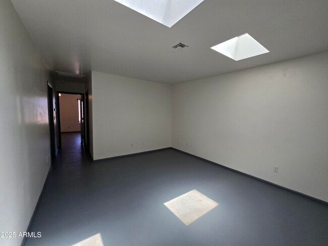 Building Photo - 2302 N 36th St