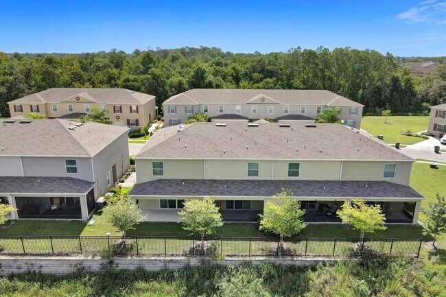 Foto del edificio - 432 Arbor Lakes Dr