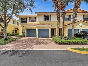 Building Photo - 2529 NW 31st Ct