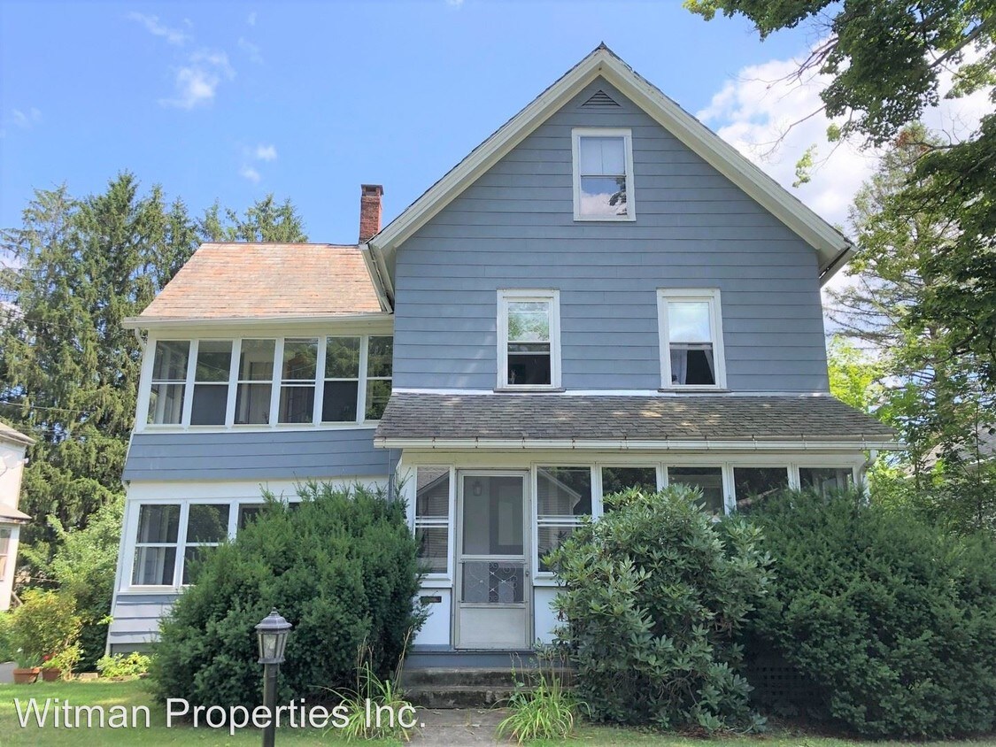 Primary Photo - 68 Milton St
