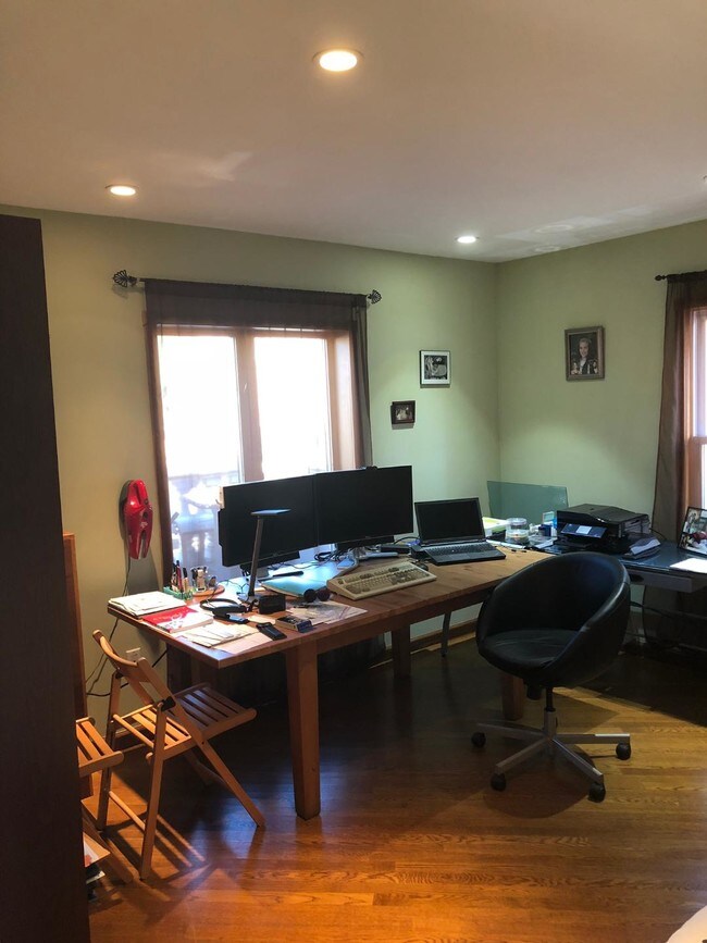 office/dining room - 189 Bay 28th St