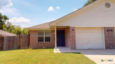 Building Photo - 208 Elbert Ln