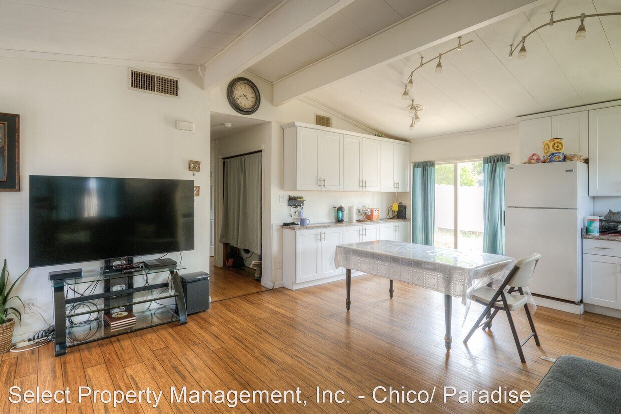 3 br, 1 bath House 23 Southview Drive House Rental in