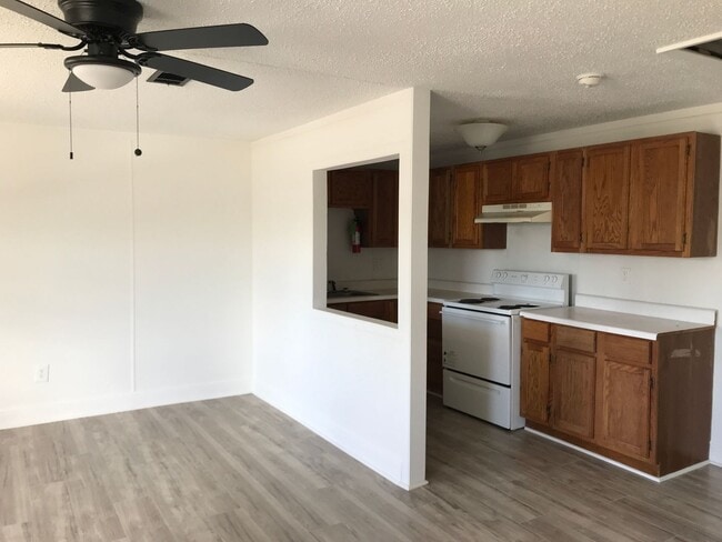 Building Photo - ****8197 Hwy 71 Apartment #6  Lecompte (just past LSUA) MOVE IN SPECIAL