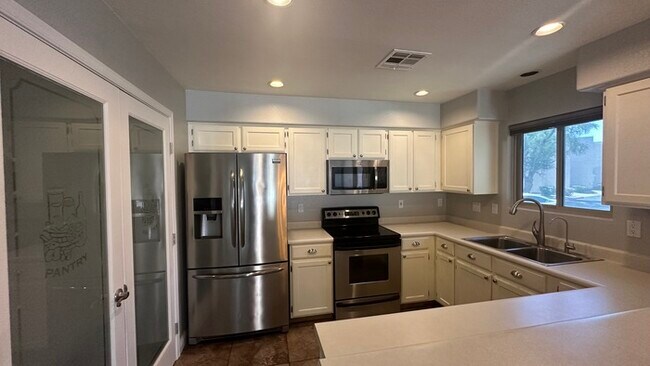 Foto del edificio - 8847 N 47th Ln