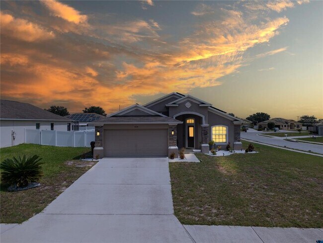 Building Photo - 2628 Sunset Cir