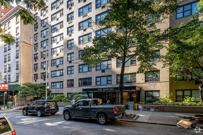 Vista desde la calle - The Ashford NYC