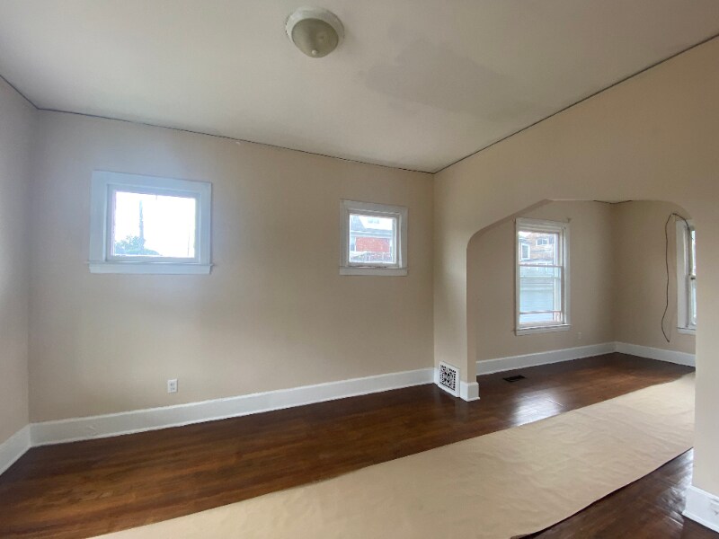 Foto principal - 8329 John R St