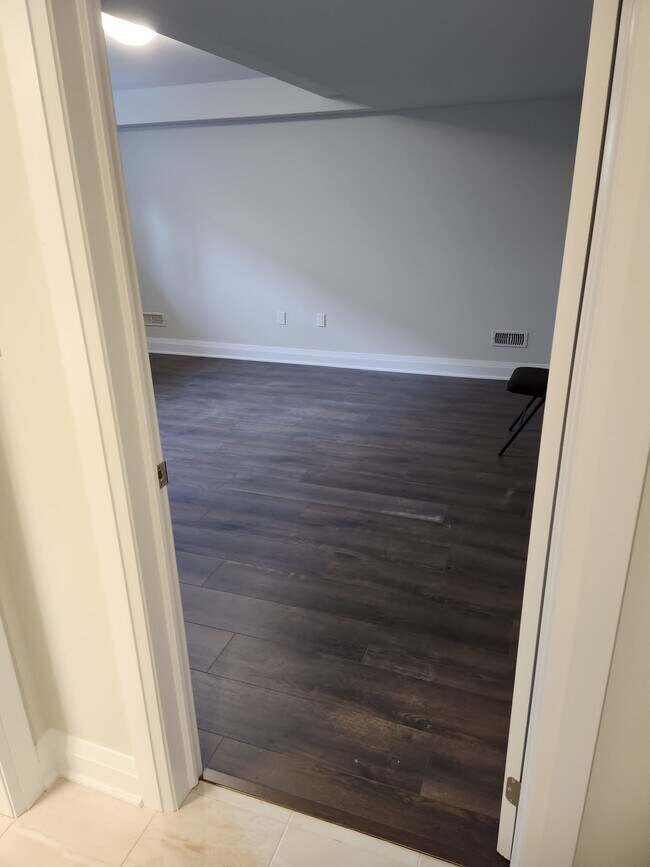 Photo du bâtiment - 235 Raspberry Pl