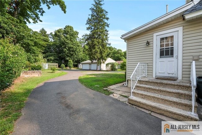 Foto del edificio - 76 Carlisle Ave