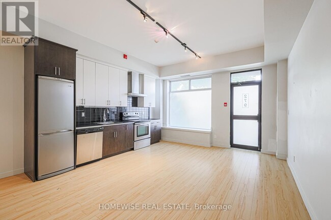 Building Photo - 279 Humbercrest Blvd