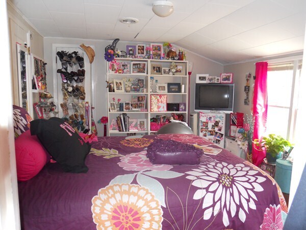 Bedroom - 1735 Fairchild Ave