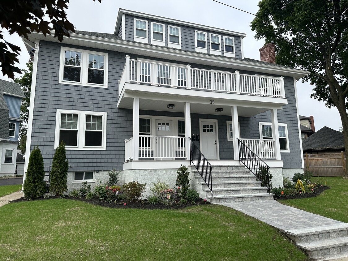 Primary Photo - 35 Trapelo Rd