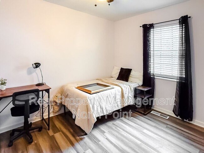 Foto del edificio - 515 Lynch Ave NW